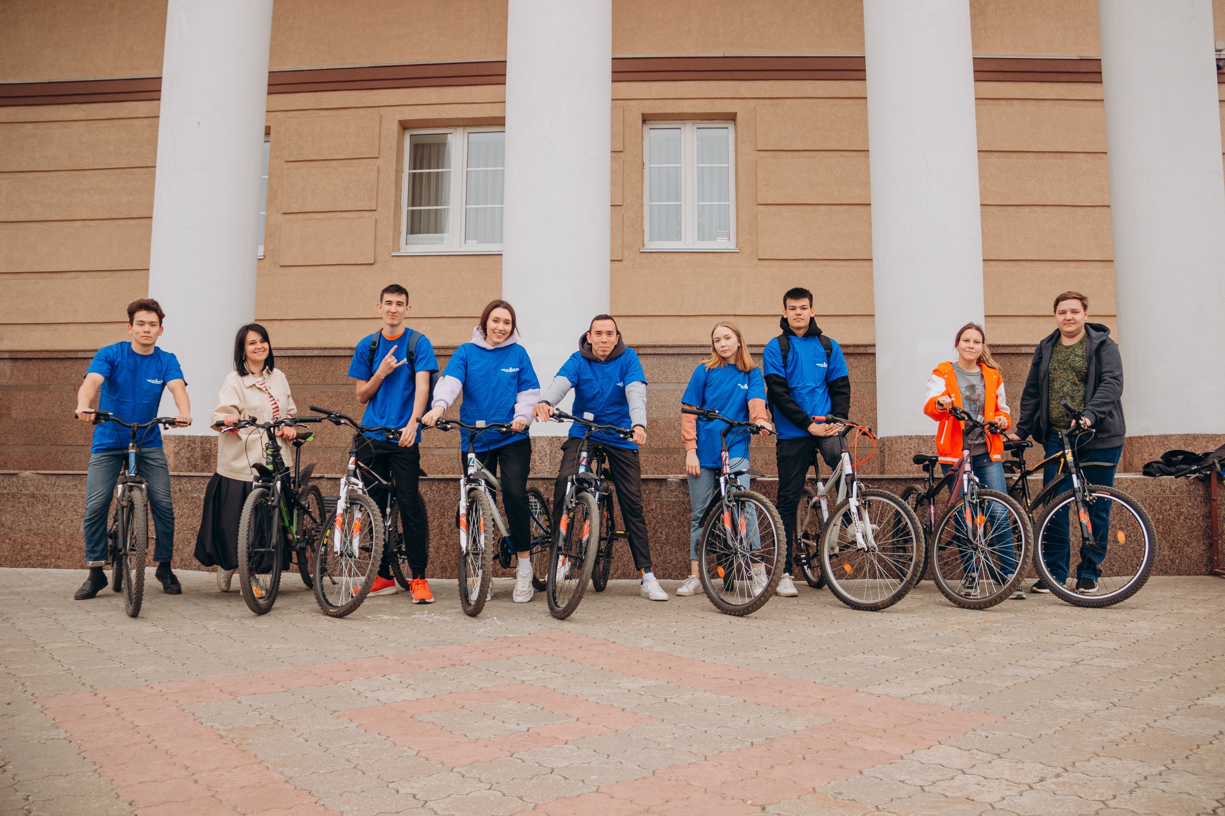 Традиционный велопарад, посвященный Дню России!
